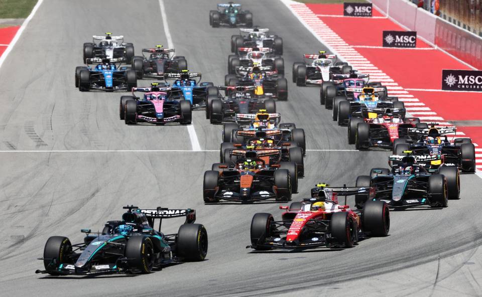 Valtteri Bottas joutui keskeyttämään Barcelonan F1-kilpailussa. 1