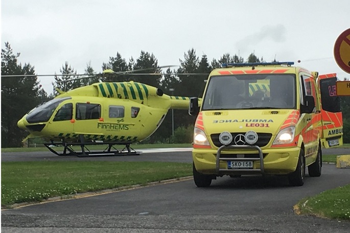 Vauva menehtyi auton alle, nainen kuoli tasoristeysonnettomuudessa 1