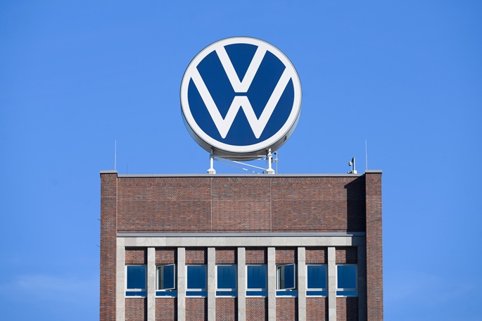 Volkswagen-konserni aikoo vähentää 50 000 työpaikkaa vuoteen 2030 mennessä. 1