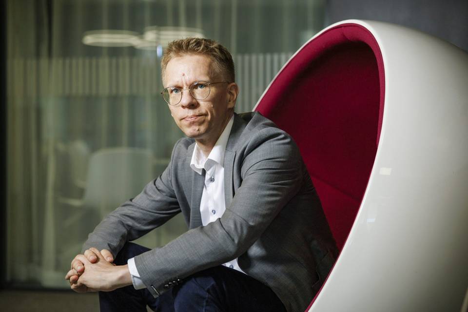 Ylen päätoimittaja Panu Pokkinen on kokenut sairauskohtauksen – Krista Taubert toimii sijaisena. Ylen päätoimittaja Panu Pokkinen on kokenut sairauskohtauksen – Krista Taubert toimii sijaisena. 1