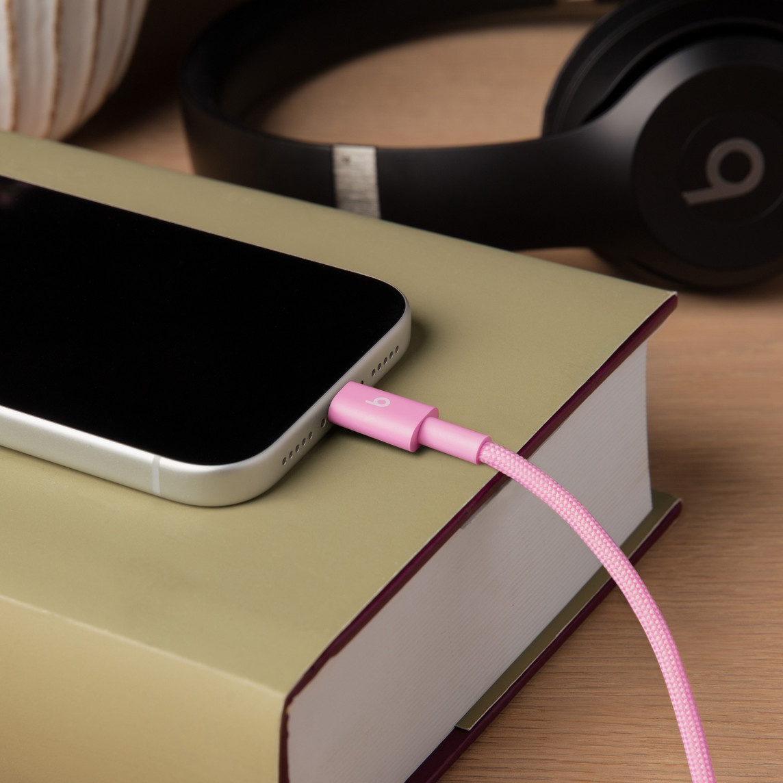 Apple julkaisi uuden superpinkin Beats-kaapelin – saatavilla kolmessa eri versiossa.0