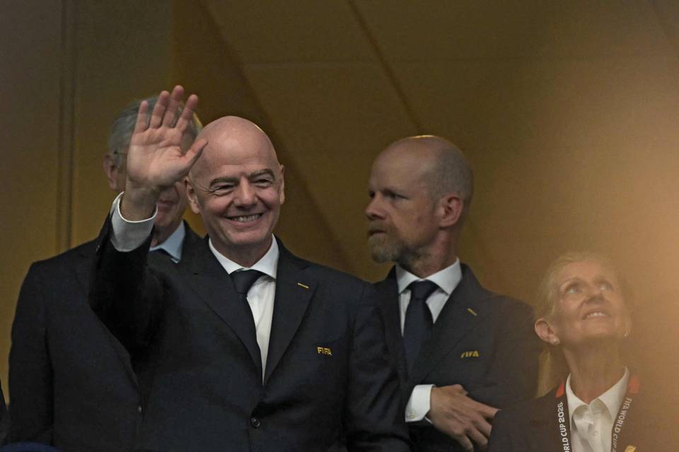 Ari Lahden johtama Palloliitto tukee kiistanalaista Gianni Infantinoa – Savolaisperäinen liittopomo ilmaisee huolensa 2
