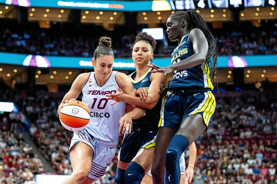 Awak Kuierin pelissä rikottiin WNBA:n runkosarjan katsojaennätys. Awak Kuierin pelissä rikottiin WNBA:n runkosarjan katsojaennätys. 1