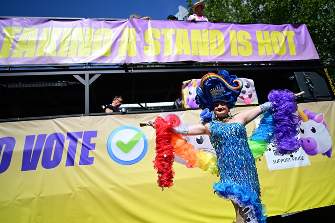 Berliinin Pride-järjestäjät ilmoittavat, että LGBTQ-oikeudet ovat kasvavassa paineessa. 1