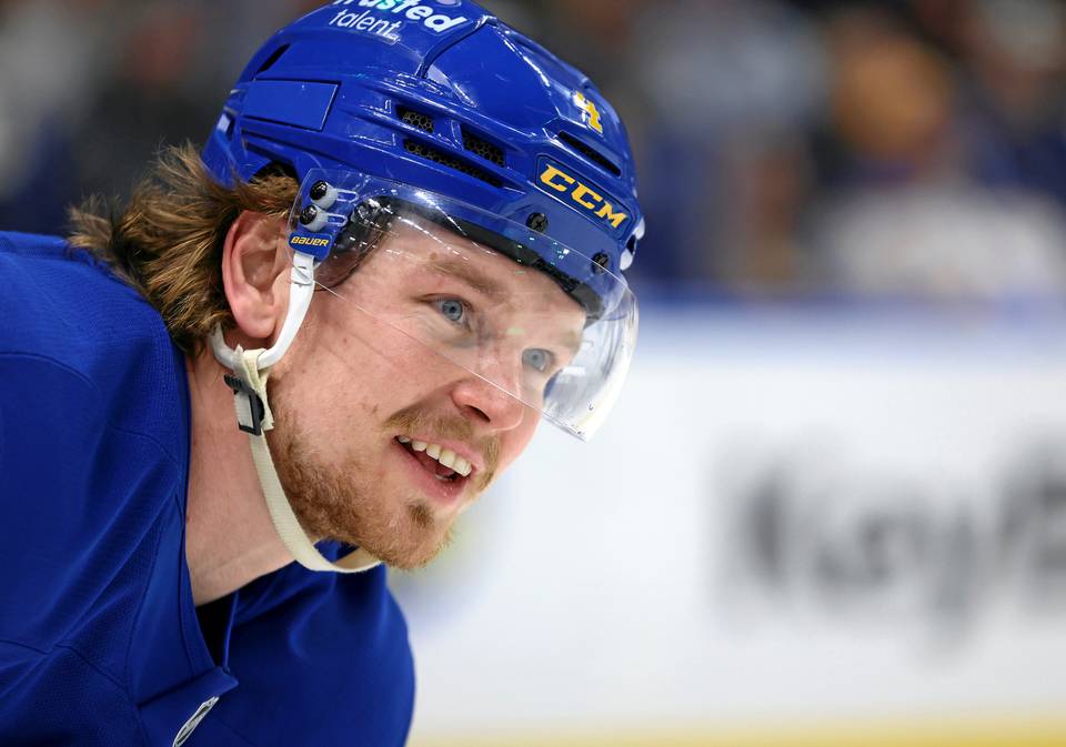 Bowen Byramista on tulossa NHL:n kallein puolustaja – suurta sopimusta neuvotellaan. Bowen Byramista on tulossa NHL:n kallein puolustaja – suurta sopimusta neuvotellaan. 1