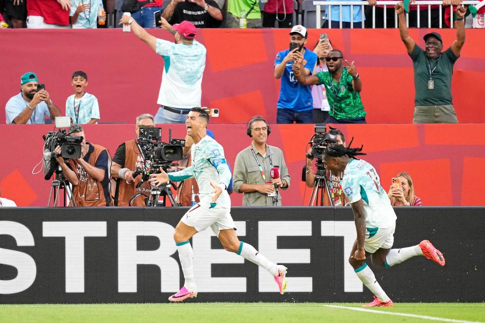 Cristiano Ronaldo saavutti vihdoin – 41-vuotias ikoni ylitti MM-ennätyksen Cristiano Ronaldo saavutti vihdoin – 41-vuotias ikoni ylitti MM-ennätyksen 2