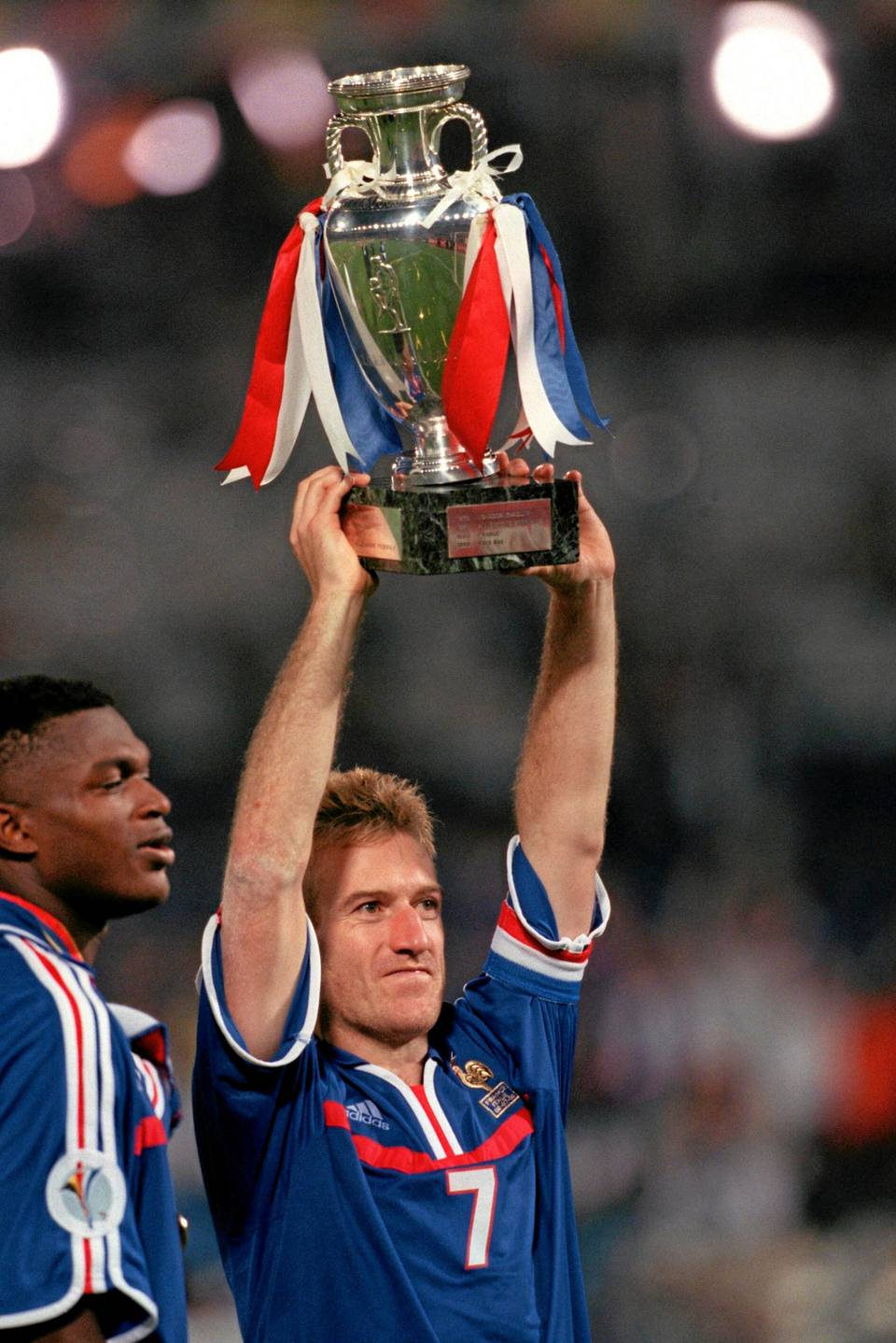 Didier Deschamps saavutti lähes kaiken – silti hän ei koskaan ollut kaikkien ykkösvalinta Didier Deschamps saavutti lähes kaiken – silti hän ei koskaan ollut kaikkien ykkösvalinta 4