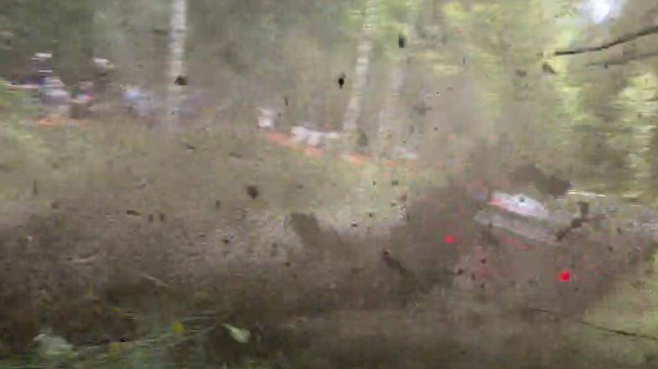 Esapekka Lappi joutui ulosajoon Jyväskylän MM-rallissa – katso kuvat ja video Esapekka Lappi joutui ulosajoon Jyväskylän MM-rallissa – katso kuvat ja video 5
