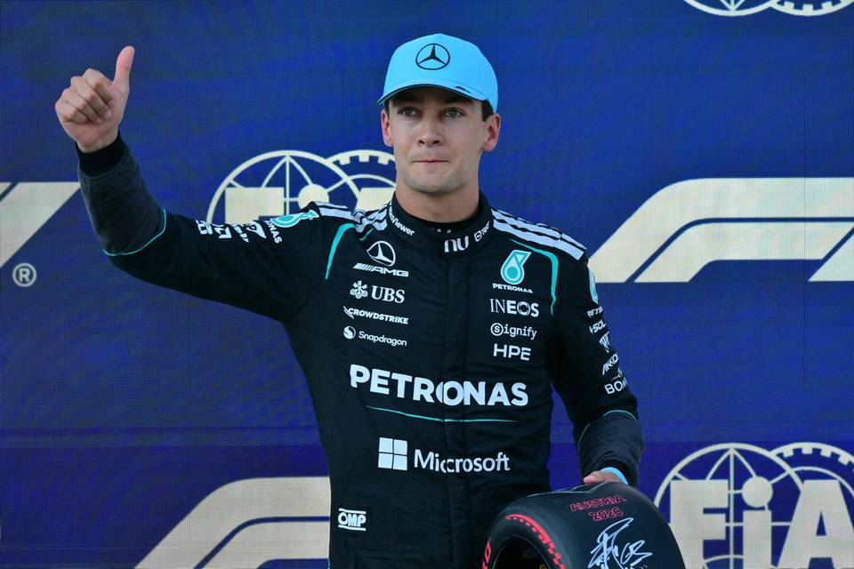 F1-kuljettajien keskustelu kiristyy: Russell vastasi Verstappenin arvosteluun yhdellä lauseella. F1-kuljettajien keskustelu kiristyy: Russell vastasi Verstappenin arvosteluun yhdellä lauseella. 1