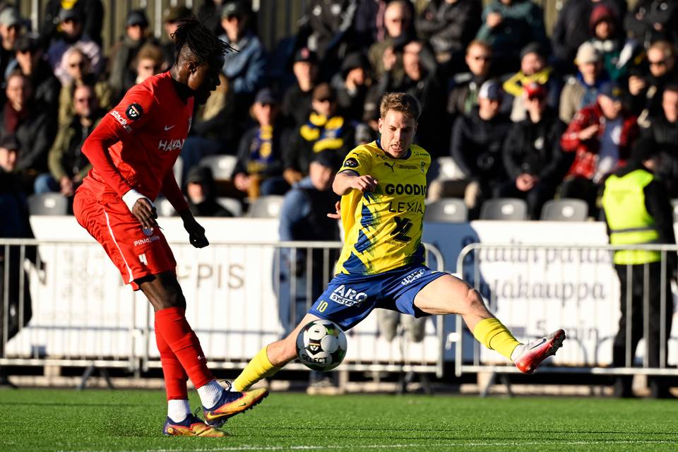 HJK vahvisti tähtipelaajan maalia TPS:n heikolla vieraspelillä – Gnistan päätti Interin tappiottoman putken HJK vahvisti tähtipelaajan maalia TPS:n heikolla vieraspelillä – Gnistan päätti Interin tappiottoman putken 1