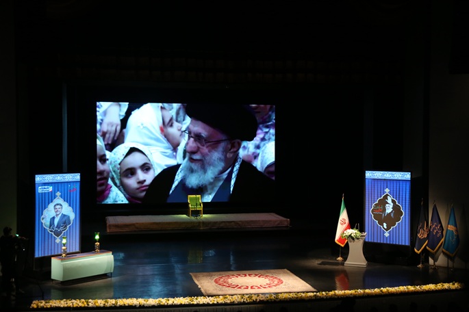 Iranin entisen ylipäällikön hautajaisissa läsnä seniorit ja ulkomaiset viranomaiset 1