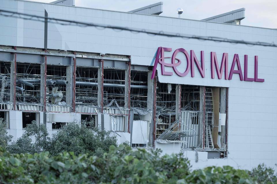 Japanissa tapahtuneessa maanjäristyksessä on menehtynyt vähintään 13 henkilöä. 1