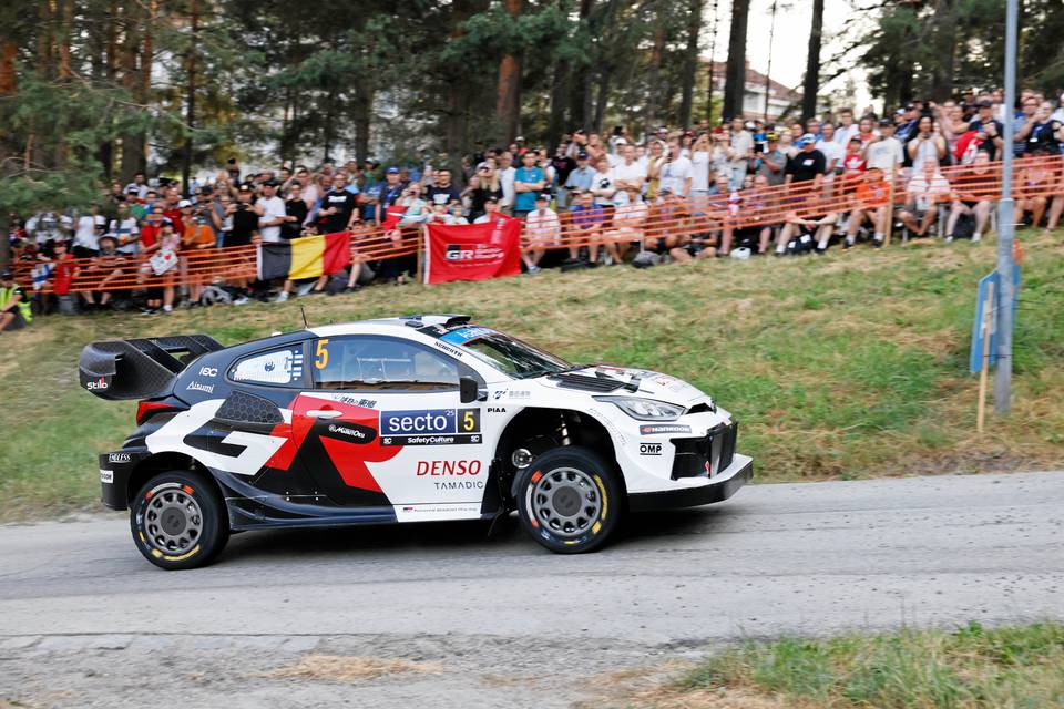Jari-Matti Latvala jälleen mukana – tässä on osallistujalista Suomen MM-ralliin Jari-Matti Latvala jälleen mukana – tässä on osallistujalista Suomen MM-ralliin 1