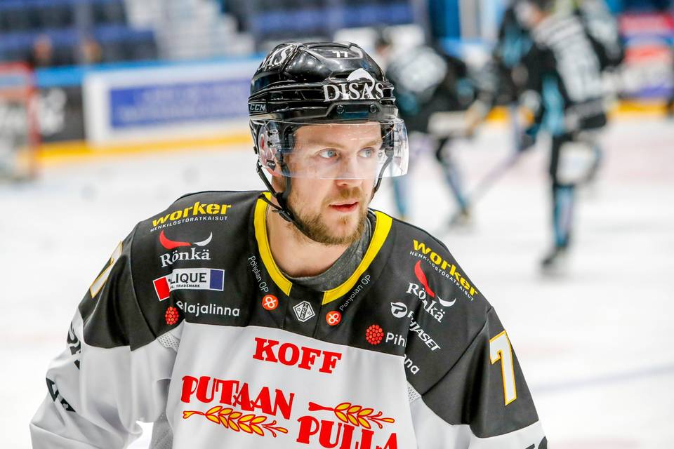 Jokerit teki merkittäviä hankintoja – lähipiirissä tapahtunut sairaustapaus vaikutti maalitykki Teemu Turusen paluuseen. 1
