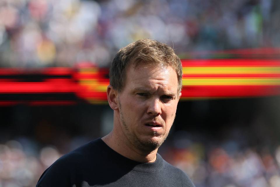 Julian Nagelsmann eroaa Saksan maajoukkueen päävalmentajan roolista MM-pettymyksen myötä – Jürgen Kloppia ehdotetaan seuraajaksi. Julian Nagelsmann eroaa Saksan maajoukkueen päävalmentajan roolista MM-pettymyksen myötä – Jürgen Kloppia ehdotetaan seuraajaksi. 1