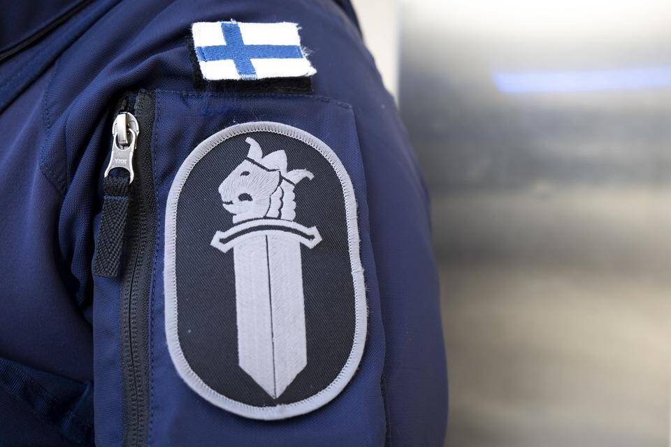 Kaksi henkilöä menehtyi ja kaksi sai vammoja henkilöauton ja jäteauton onnettomuudessa Virroilla. Kaksi henkilöä menehtyi ja kaksi sai vammoja henkilöauton ja jäteauton onnettomuudessa Virroilla. 1