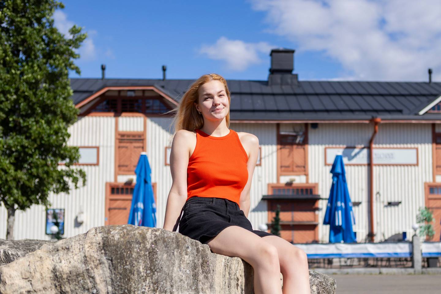 KalPan naisten joukkueen tilanne: Nuori päävalmentaja ja liigajoukkueen pelaajia ei ole mukana. KalPan naisten joukkueen tilanne: Nuori päävalmentaja ja liigajoukkueen pelaajia ei ole mukana. 1