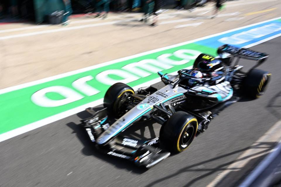 Kimi Antonelli aloittaa kilpailun Silverstonessa ensimmäiseltä lähtöruudulta. 1