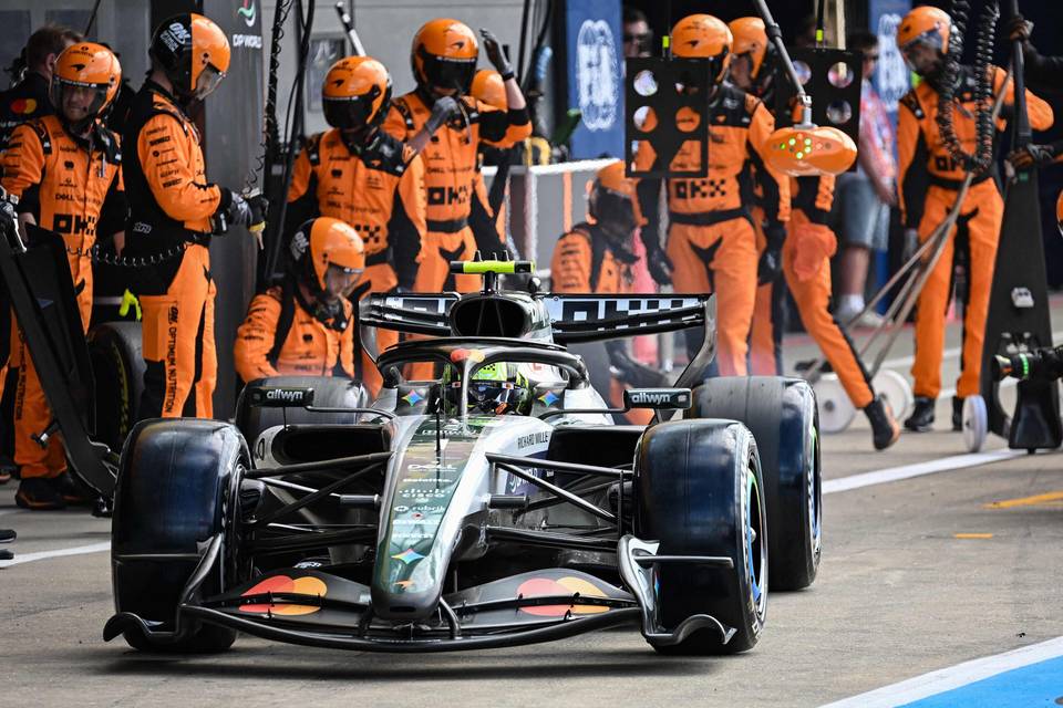 Lando Norris sai kymmenen paikan rangaistuksen lähtöruudussa. Lando Norris sai kymmenen paikan rangaistuksen lähtöruudussa. 1