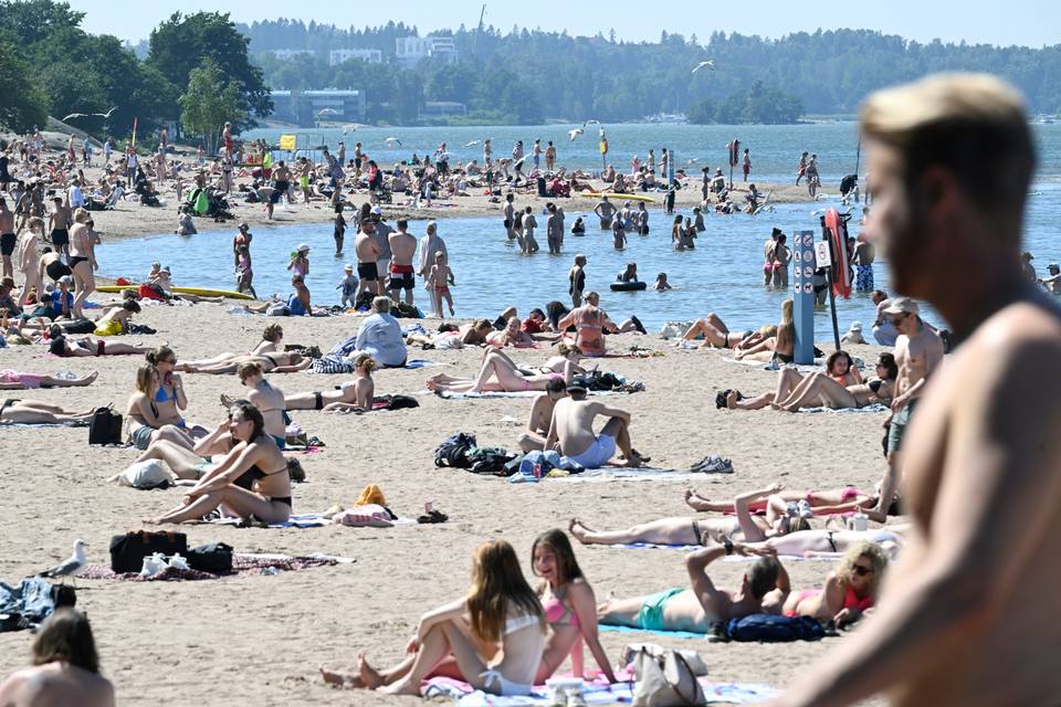 Lämpöaalto saapuu Suomeen idästä – kesän lämpöennätys saattaa rikkoutua Lämpöaalto saapuu Suomeen idästä – kesän lämpöennätys saattaa rikkoutua 1