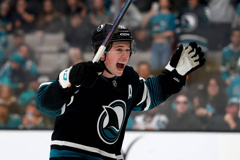 Macklin Celebrini nousee NHL:n palkkajohtajaksi – San Josen hanke etenee 1