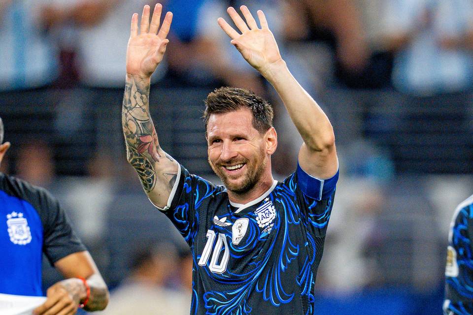 MM-ennakko: Valmentaja Bubista seurasi nuorena Bubistan saaren ainoasta televisiosta Maradonaa – nyt hänellä on mahdollisuus pudottaa Argentiina ja Messi. 1