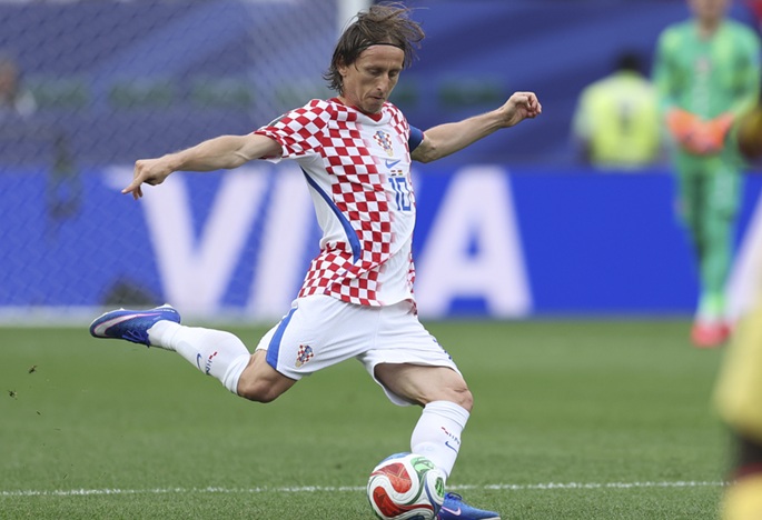 Modric solmi uuden sopimuksen AC Milanin kanssa. Modric solmi uuden sopimuksen AC Milanin kanssa. 1