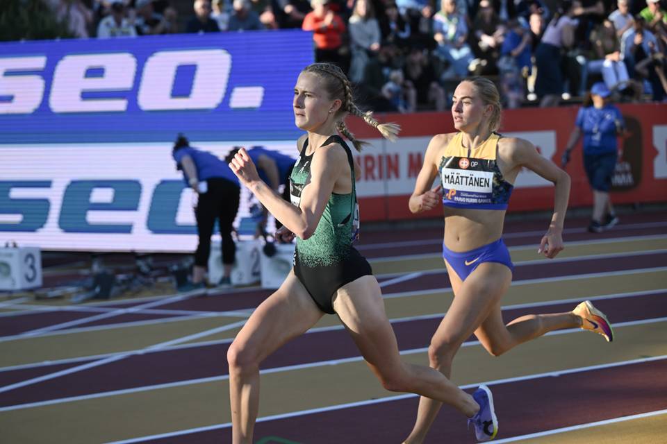Nathalie Blomqvist ei varmistanut osallistumistaan ja jäi pois Kalevan kisojen 1 500 metrin kilpailusta. Nathalie Blomqvist ei varmistanut osallistumistaan ja jäi pois Kalevan kisojen 1 500 metrin kilpailusta. 1