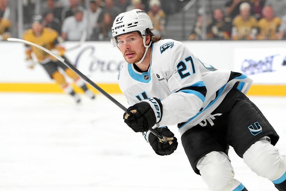 New Jersey Devils pyrki hankkimaan NHL-tähden toiselta joukkueelta – nyt on saavutettu päätös. New Jersey Devils pyrki hankkimaan NHL-tähden toiselta joukkueelta – nyt on saavutettu päätös. 1