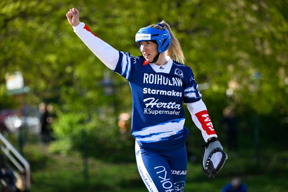 Roihuttaret tarjosi Jutta Myllyniemelle sen, mitä kokenut pelaaja tarvitsi. Roihuttaret tarjosi Jutta Myllyniemelle sen, mitä kokenut pelaaja tarvitsi. 1