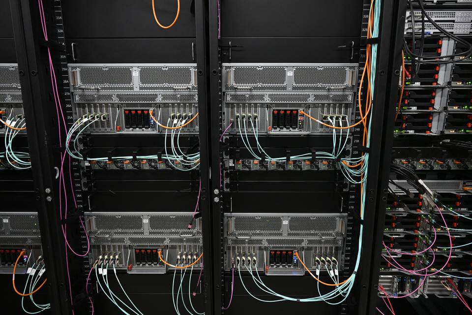 Seinäjoelle käynnistyy 1,5 miljardin euron datakeskushanke – yli tuhat uutta työpaikkaa odotettavissa Seinäjoelle käynnistyy 1,5 miljardin euron datakeskushanke – yli tuhat uutta työpaikkaa odotettavissa 1