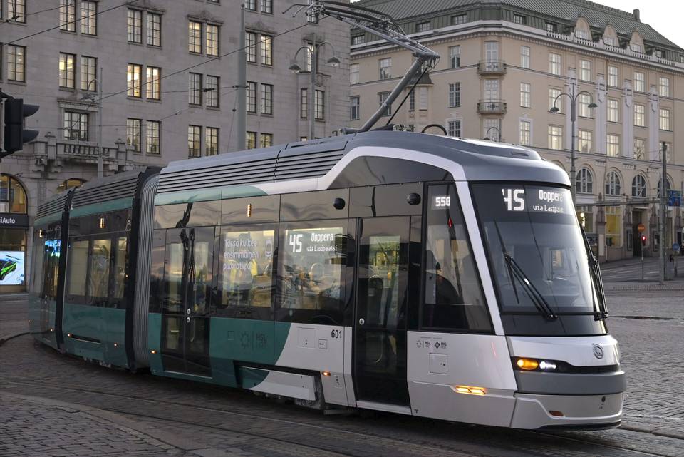 Skoda Transtech vaatii pääkaupunkiseudun raitiovaunuhankinnan lopettamista. 1