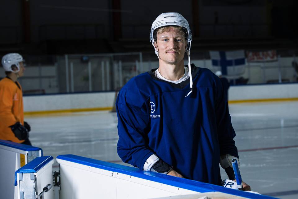 Suomi voitti Ruotsin uudessa jääkiekkoturnauksessa – Teemu Pulkkinen teki hattutempun. Suomi voitti Ruotsin uudessa jääkiekkoturnauksessa – Teemu Pulkkinen teki hattutempun. 1