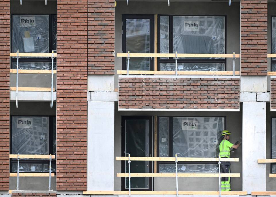 Toukokuu toi piristystä rakentamiseen Toukokuu toi piristystä rakentamiseen 1