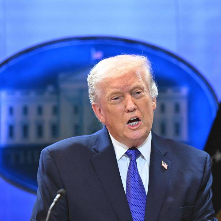 Truth Social tarjoaa pankeille nopeamman pääsyn Trumpin sosiaalisen median päivityksiin. Truth Social tarjoaa pankeille nopeamman pääsyn Trumpin sosiaalisen median päivityksiin. 2