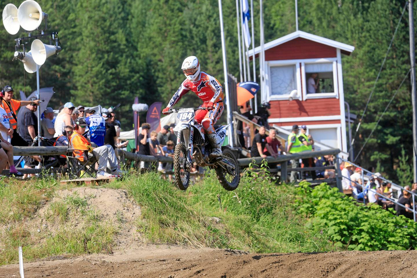 Tutustu sunnuntain Motocrossin SM-kilpailujen eriin tästä. 1