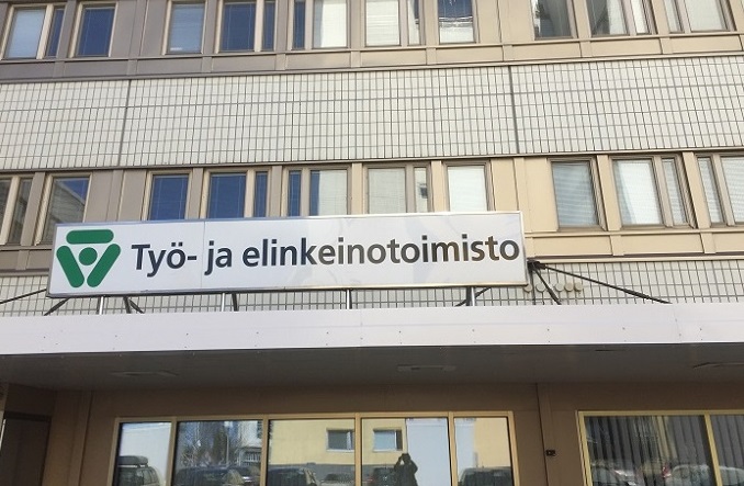 Työttömyysaste nousi 10 prosenttiin Suomessa kesäkuussa. 1