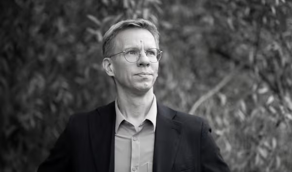 Yleisradion päätoimittaja Pokkinen on menehtynyt. 1