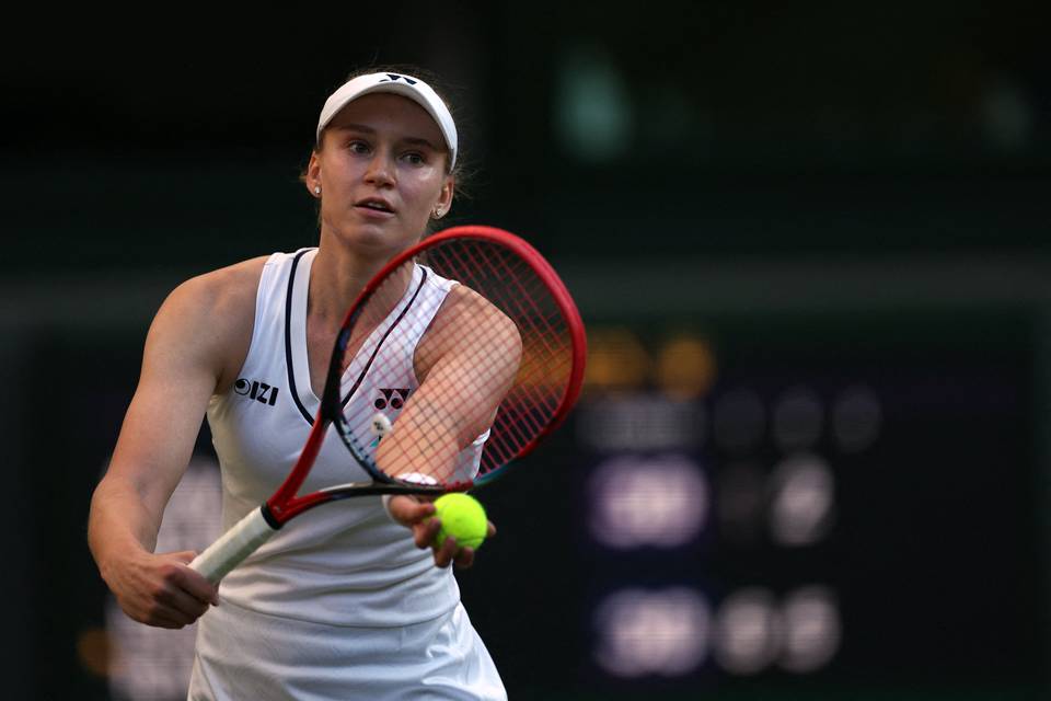 Yllättäviä käänteitä Wimbledonissa: maailmanlistan kakkonen ja kolmonen putosivat turnauksesta Yllättäviä käänteitä Wimbledonissa: maailmanlistan kakkonen ja kolmonen putosivat turnauksesta 1