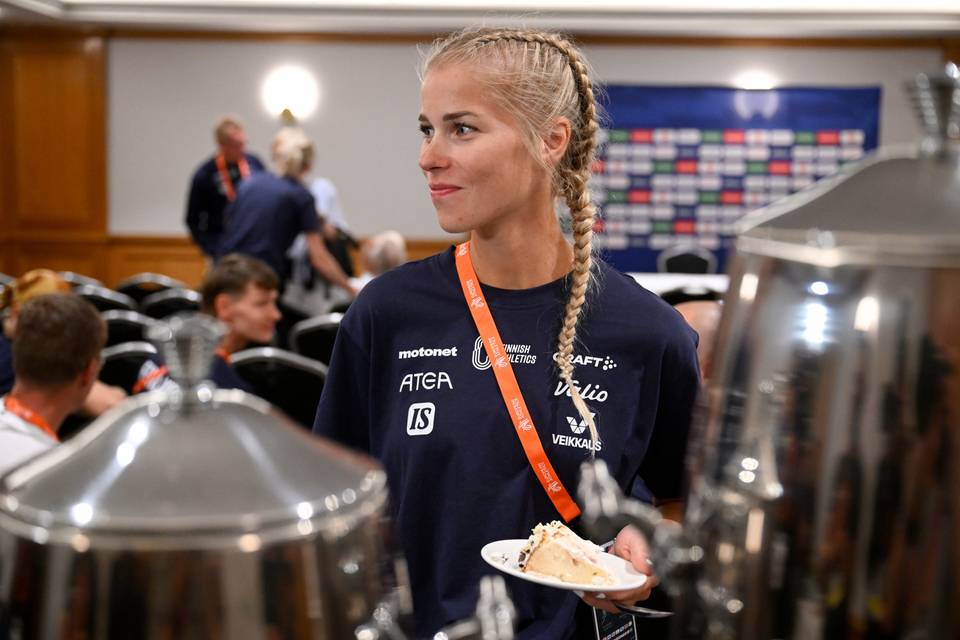 Alisa Vainio saavutti sen, mihin viimeksi pystyivät Arto Bryggare ja Juha Tiainen. Alisa Vainio saavutti sen, mihin viimeksi pystyivät Arto Bryggare ja Juha Tiainen. 1