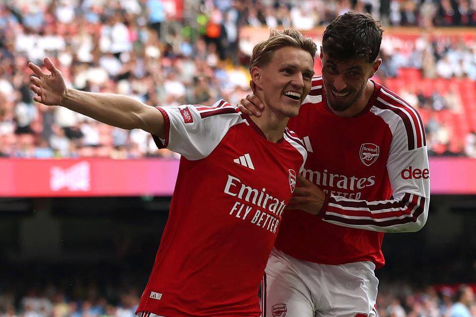 Arsenal murskasi Manchester Cityn kauden ensimmäisessä ottelussa. 1