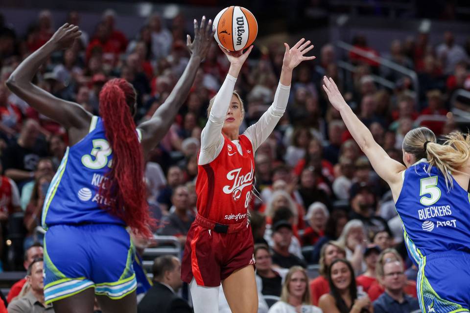 Awak Kuierin Dallas kärsi tappion, kun Indianan tähden Caitlin Clark jatkoi ennätysten rikkomista. Awak Kuierin Dallas kärsi tappion, kun Indianan tähden Caitlin Clark jatkoi ennätysten rikkomista. 1