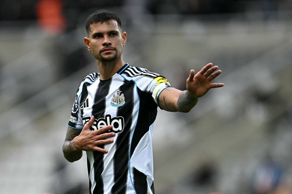Brittilehdistö: Bruno Guimaraes siirtymässä suurilla summilla Arsenaliin Brittilehdistö: Bruno Guimaraes siirtymässä suurilla summilla Arsenaliin 1