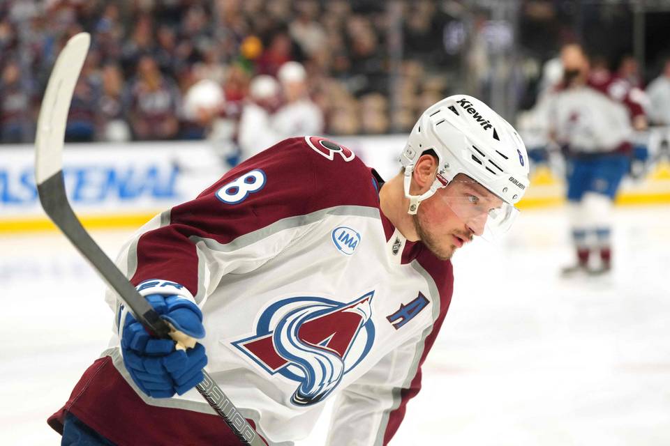 Ennätykset uusiksi: Cale Makar solmi NHL-historian arvokkaimman sopimuksen Cale Makar solmi NHL-historian kalleimman sopimuksen 1