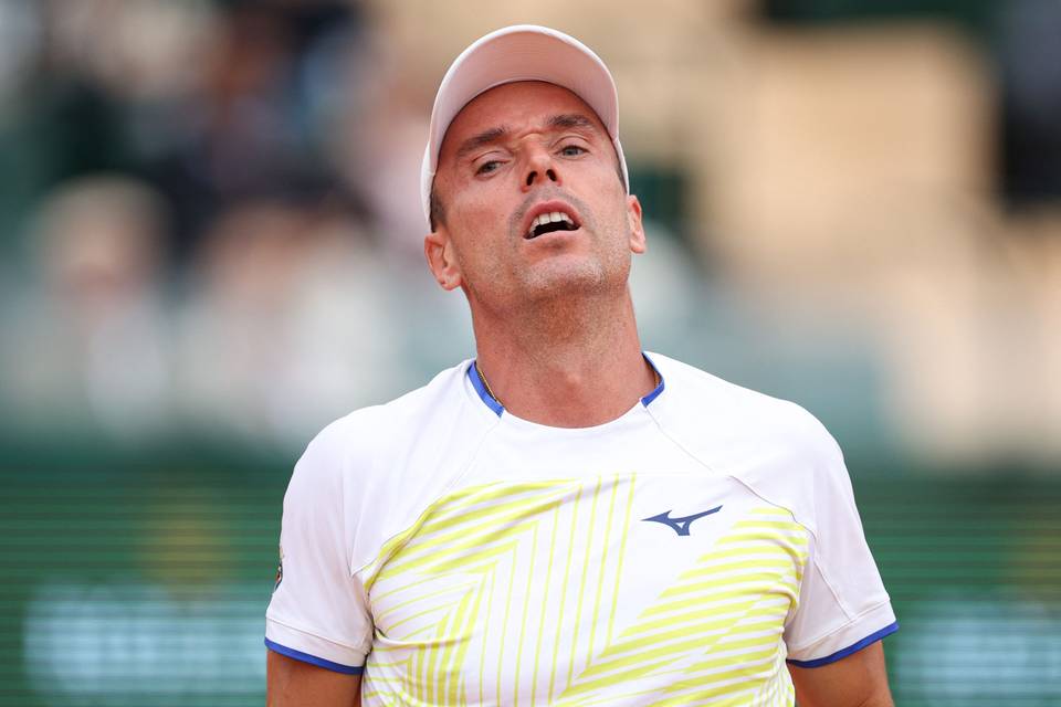 Entinen tennispelaaja siirtyi jalkapallon pariin – heti kaksi osumaa Entinen tennispelaaja siirtyi jalkapallon pariin – heti kaksi osumaa 1