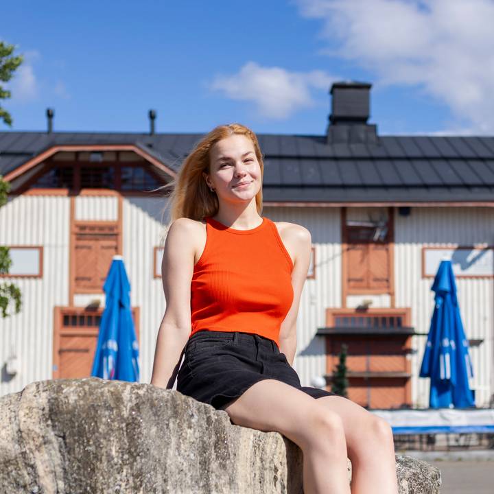 Entisen varakapteenin jääkiekkoura romahti, kun KalPa vetäytyi Auroraliigasta: "Hävisi kuin pieru Saharaan" Entisen varakapteenin jääkiekkoura romahti, kun KalPa vetäytyi Auroraliigasta: "Hävisi kuin pieru Saharaan" 1