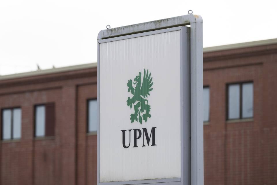 Euroopan komissio tutkii UPM:n ja Sappin yhteisyrityksen kilpailunrajoituksia. 1