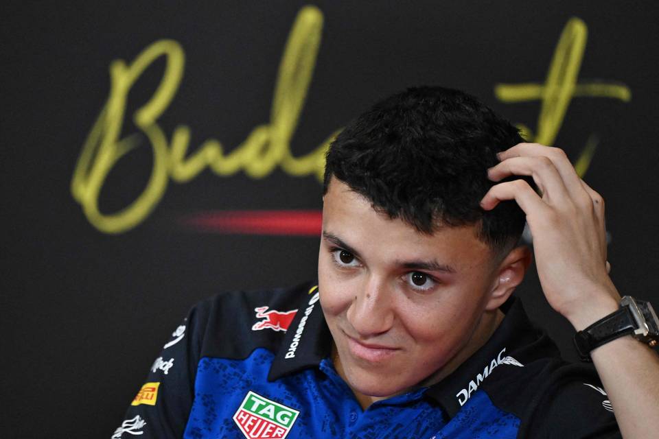 F1-tiimi Red Bull vaihtoi kuskia. 1