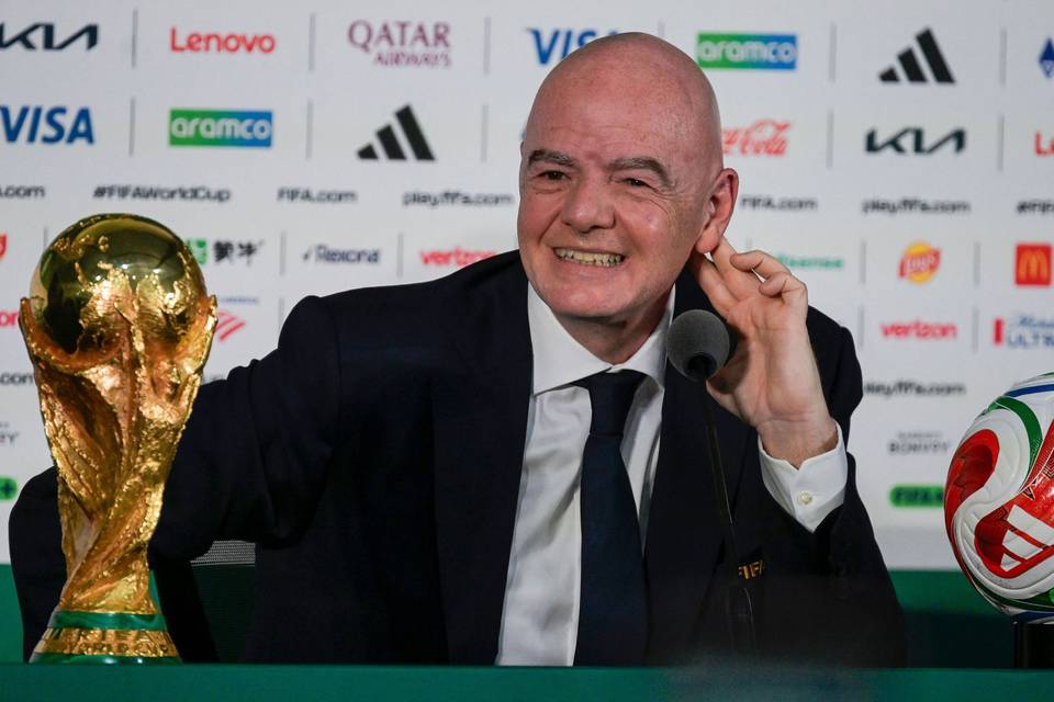 Fifa peruu jalkapallon MM-kisojen myyntiprojektin. 1