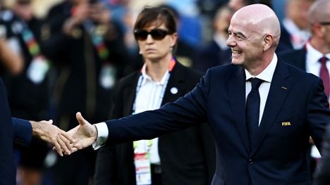 Infantino perääntyy Fifan suunnitelmasta 1